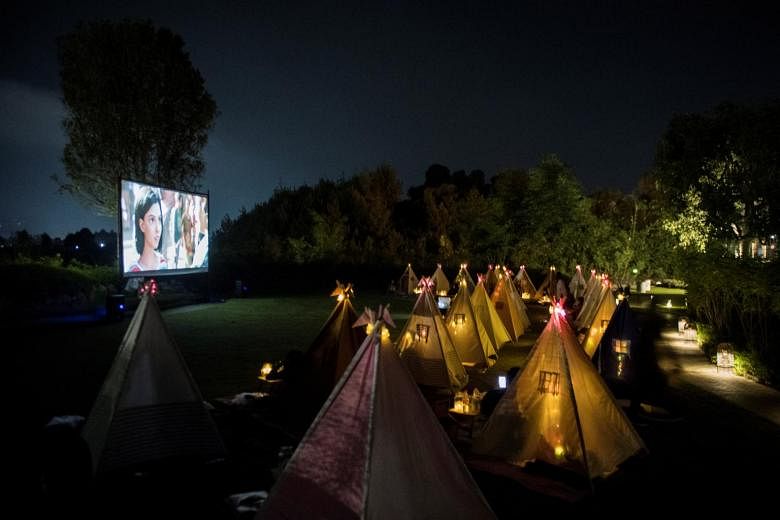 Featured Post Image - ‘Cinema under the stars’ menawarkan hiburan yang aman bagi masyarakat Indonesia di tengah pandemi Covid-19