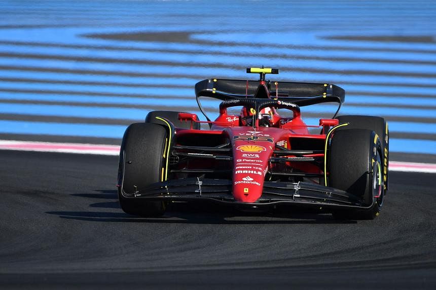 Featured Post Image - Formula Satu: Sainz memimpin Leclerc di Ferrari satu-dua dalam latihan GP Prancis