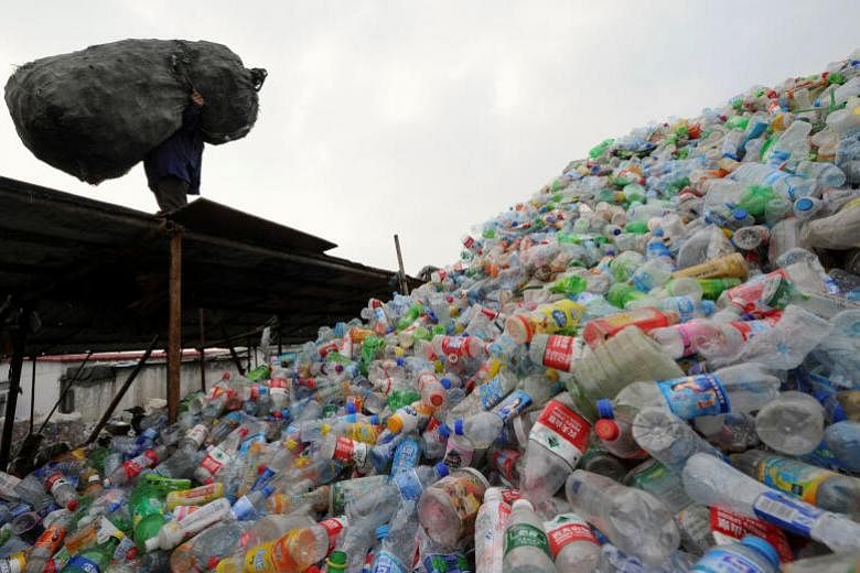 Featured Post Image - China Paksa Perusahaan Laporkan Penggunaan Plastik dalam Dorongan Daur Ulang Baru