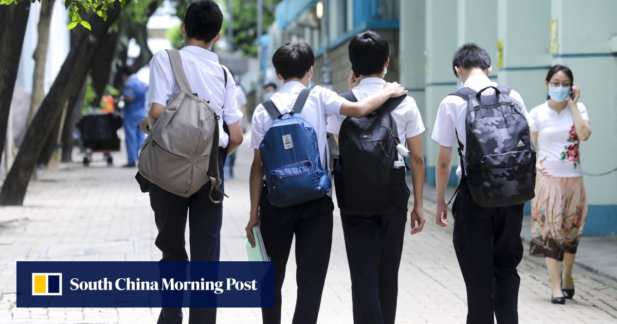 Featured Post Image - Sekolah-sekolah Hong Kong kehilangan 4.600 murid pada tahun ajaran lalu, turun hampir 90% dibandingkan dengan 2021-22 ketika gelombang emigrasi mereda