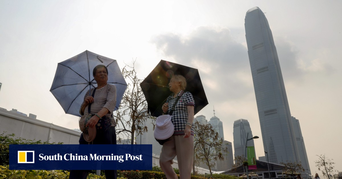 Featured Post Image - Hong Kong mencatat hari terpanas sepanjang tahun sejauh suhu naik hingga hampir 32 derajat Celcius